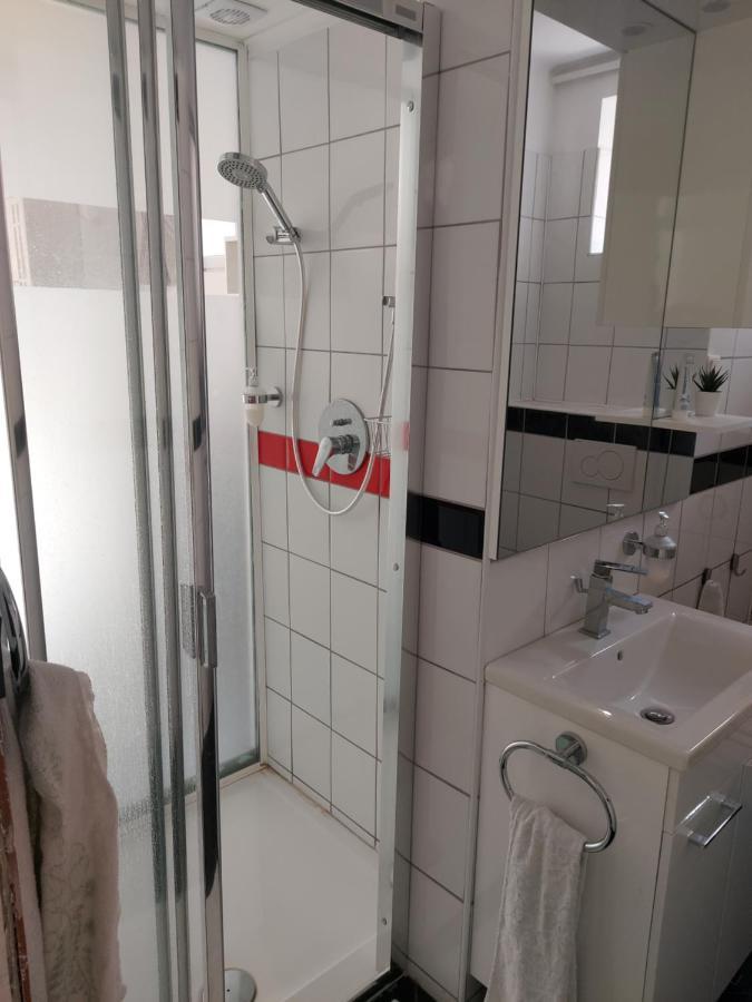 Apartament 2+2Szemelyes Apartman Kerttel Székesfehérvár Zewnętrze zdjęcie