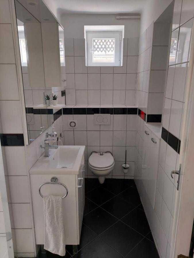 Apartament 2+2Szemelyes Apartman Kerttel Székesfehérvár Zewnętrze zdjęcie