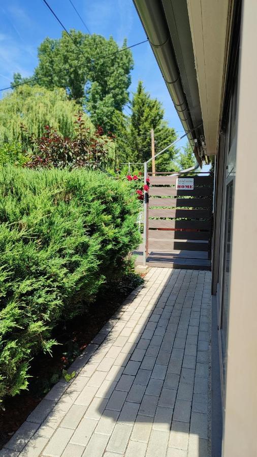 Apartament 2+2Szemelyes Apartman Kerttel Székesfehérvár Zewnętrze zdjęcie